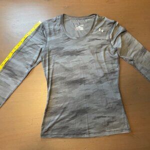 Under Armour Long Sleeve - Heat Gear; Small; Pink